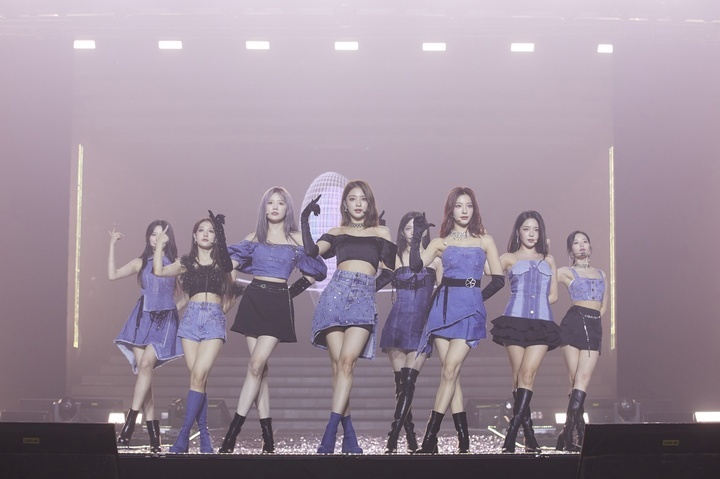 (Credit: Pledis Entertainment)