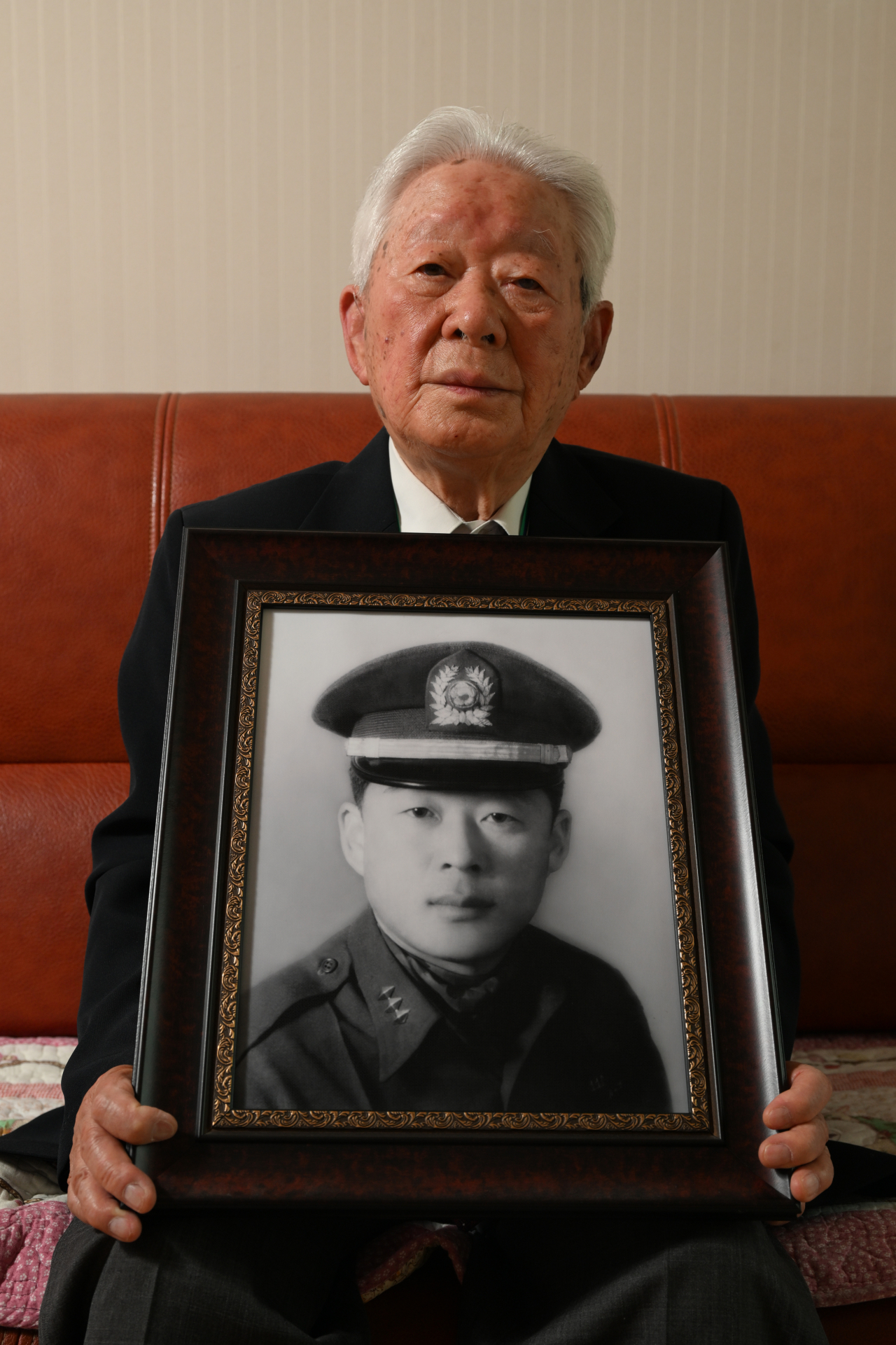 조선경비대에 몸담아 무장공비 토벌에 나서고, 6·25전쟁이 발발하자 참전한 백복성(94·예비역 육군 대위) 옹은 “6·25전쟁 때 미군이 없었다면 우리나라는 벌써 공산화됐을 것”이라고 말했다. 백복성 옹이 경기도 의정부시 자택에서 헤럴드경제와 인터뷰를 하고 있다. [임세준 기자]