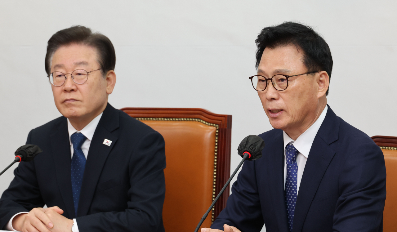 박광온 더불어민주당 원내대표가 19일 오전 서울 여의도 국회에서 열린 최고위원회의에서 발언하고 있다. [연합]