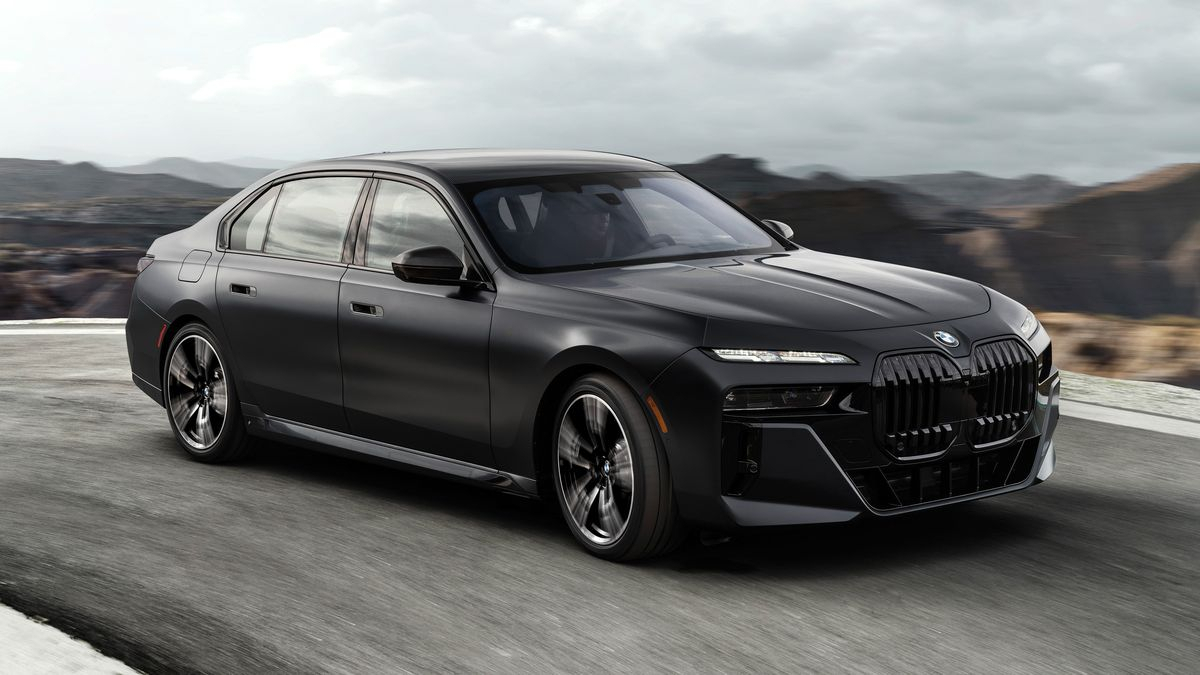 2023 BMW 760i [BMW]