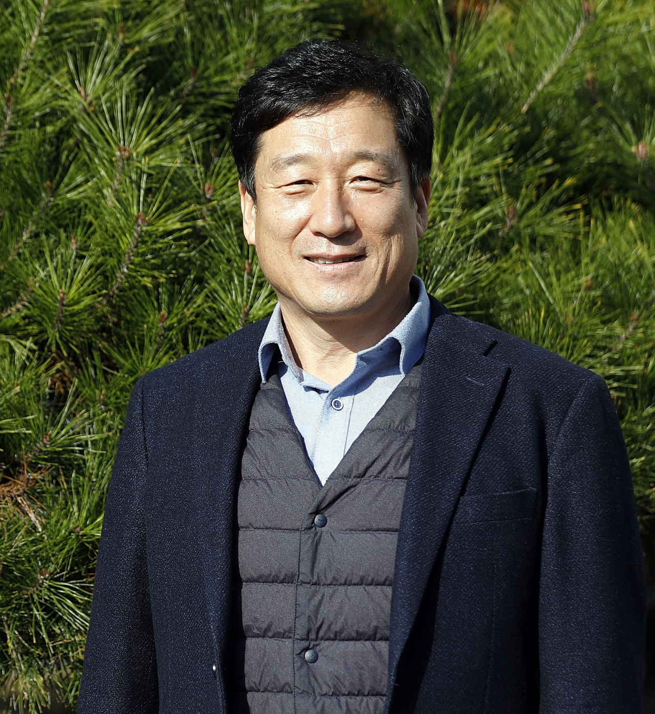 강용 한국친환경농업협회장은 헤럴드경제와 인터뷰에서 “농업의 위기가 결코 농민만의 고민거리로 그쳐선 안 된다”며 친환경농업을 통해 소비자에게 건강한 먹거리를 공급하는 데에 최선을 다하겠다고 했다.