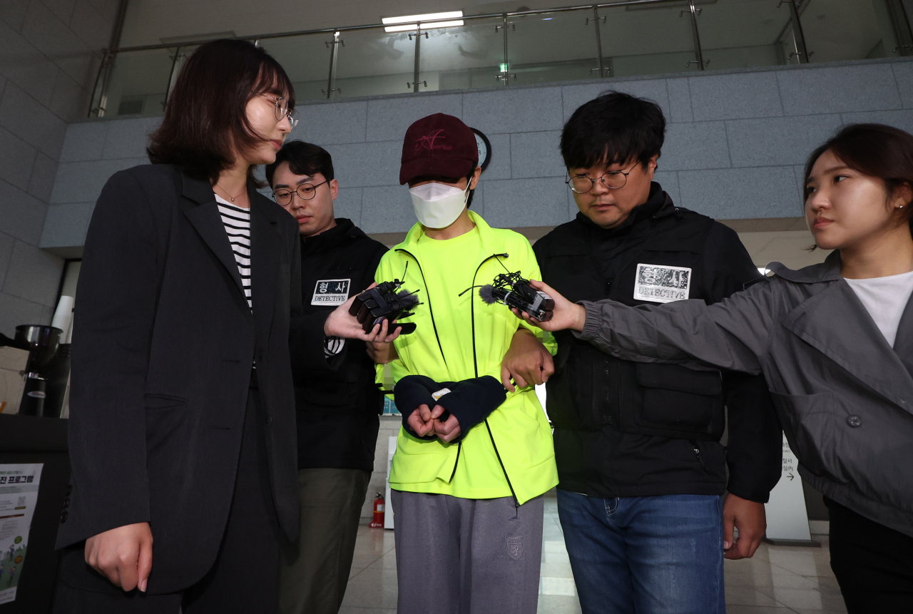 데이트 폭력으로 경찰 조사를 받은 직후 연인을 살해한 혐의로 구속영장이 청구된 김모 씨. 연합뉴스