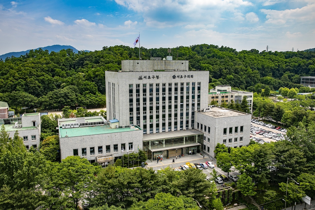 서울 서초구는 아파트 1개동을 1개 반으로 구성하는 통·반 설치 조례 개정안을 1일부터 시행한다. [서초구 제공]
