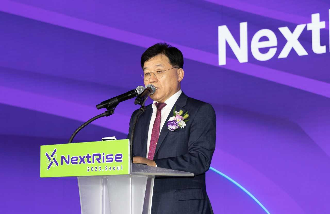 정만기 한국무역협회 부회장이 1일 개최된 넥스트라이즈 어워즈(NextRise Awards) 시상식에서 인사말을 하고 있다. [무협 제공]