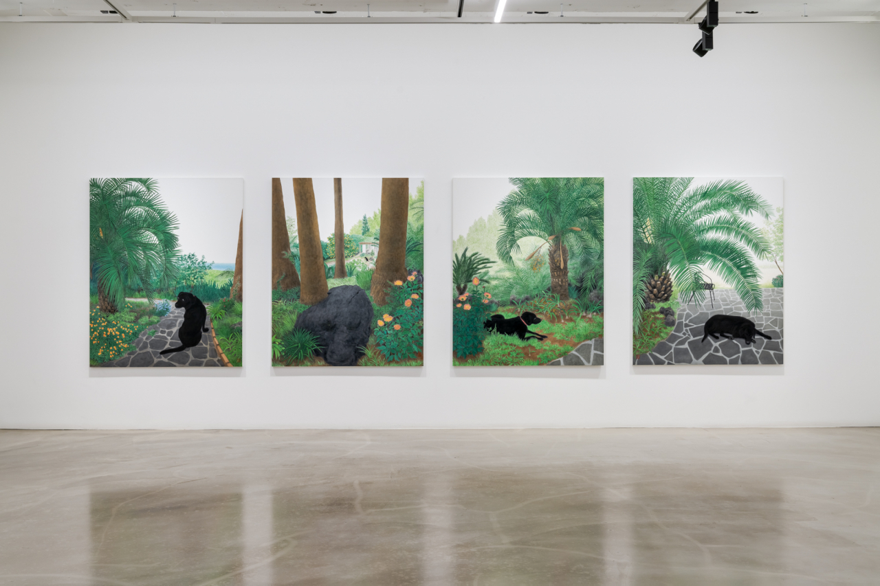 김보희, 레오, 2023, color on canvas , 각 162x13cm [갤러리바톤 제공]
