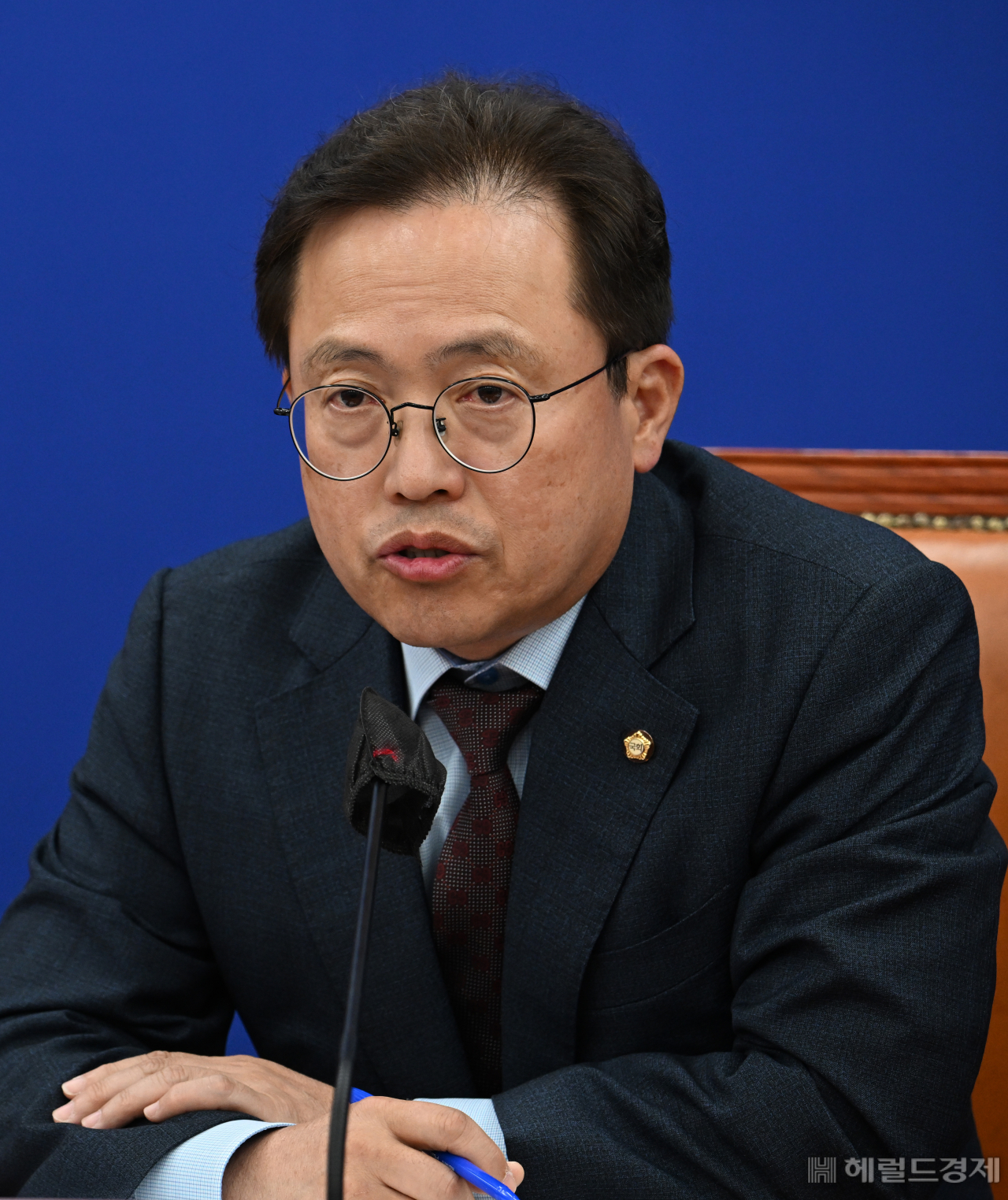 송기헌 더불어민주당 후쿠시마 오염수 원내대책단장이 5일 서울 영등포구 여의도 국회의사당 본청에서 열린 더불어민주당 후쿠시마 오염수 원내대책단 출범식에 참석해 발언하고 있다. 임세준 기자