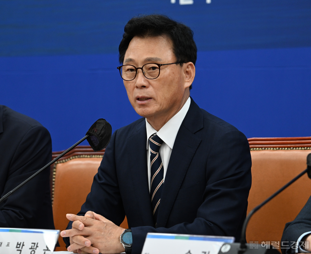 박광온 더불어민주당 원내대표가 5일 서울 영등포구 여의도 국회의사당 본청에서 열린 더불어민주당 후쿠시마 오염수 원내대책단 출범식에 참석해 발언하고 있다. 임세준 기자