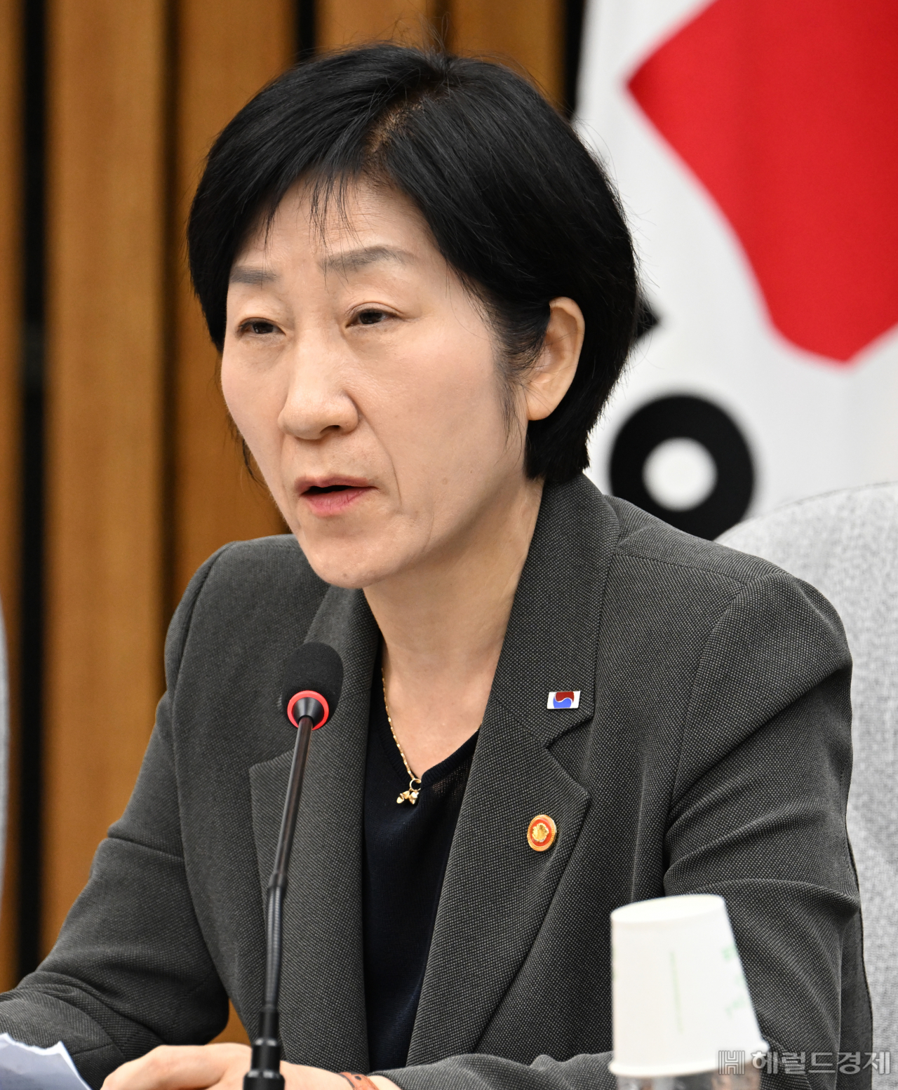 한화진 환경부 장관이 7일 서울 영등포구 여의도 국회의사당 본청에서 열린 국민의힘 우리바다 지키기 검증 TF 확대회의에 참석해 발언하고 있다. 임세준 기자
