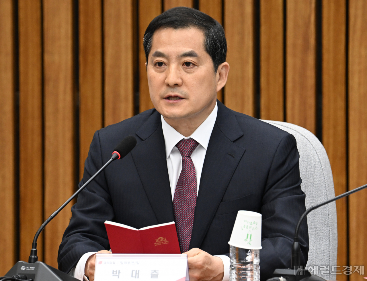 박대출 국민의힘 정책위의장이 7일 서울 영등포구 여의도 국회의사당 본청에서 열린 국민의힘 우리바다 지키기 검증 TF 확대회의에 참석해 발언하고 있다. 임세준 기자