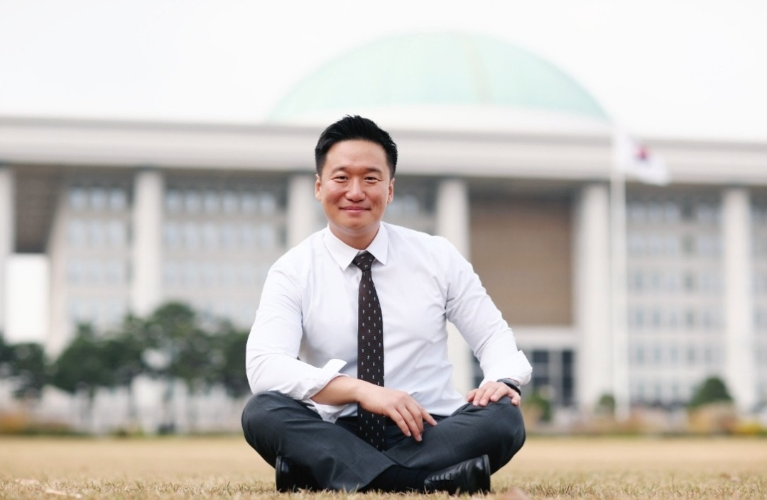 이승환 대통령실 정무수석실 행정관