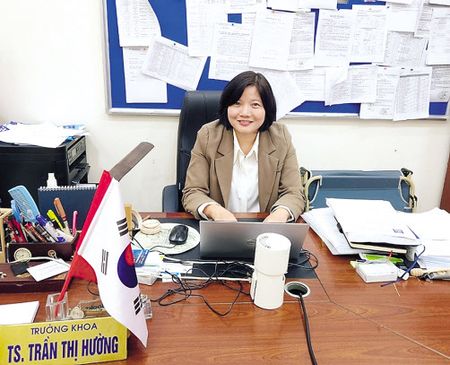 쩐 티 흐엉(Tran Thi Huong) 베트남 하노이국립대 한국어 및 한국문화학부장.