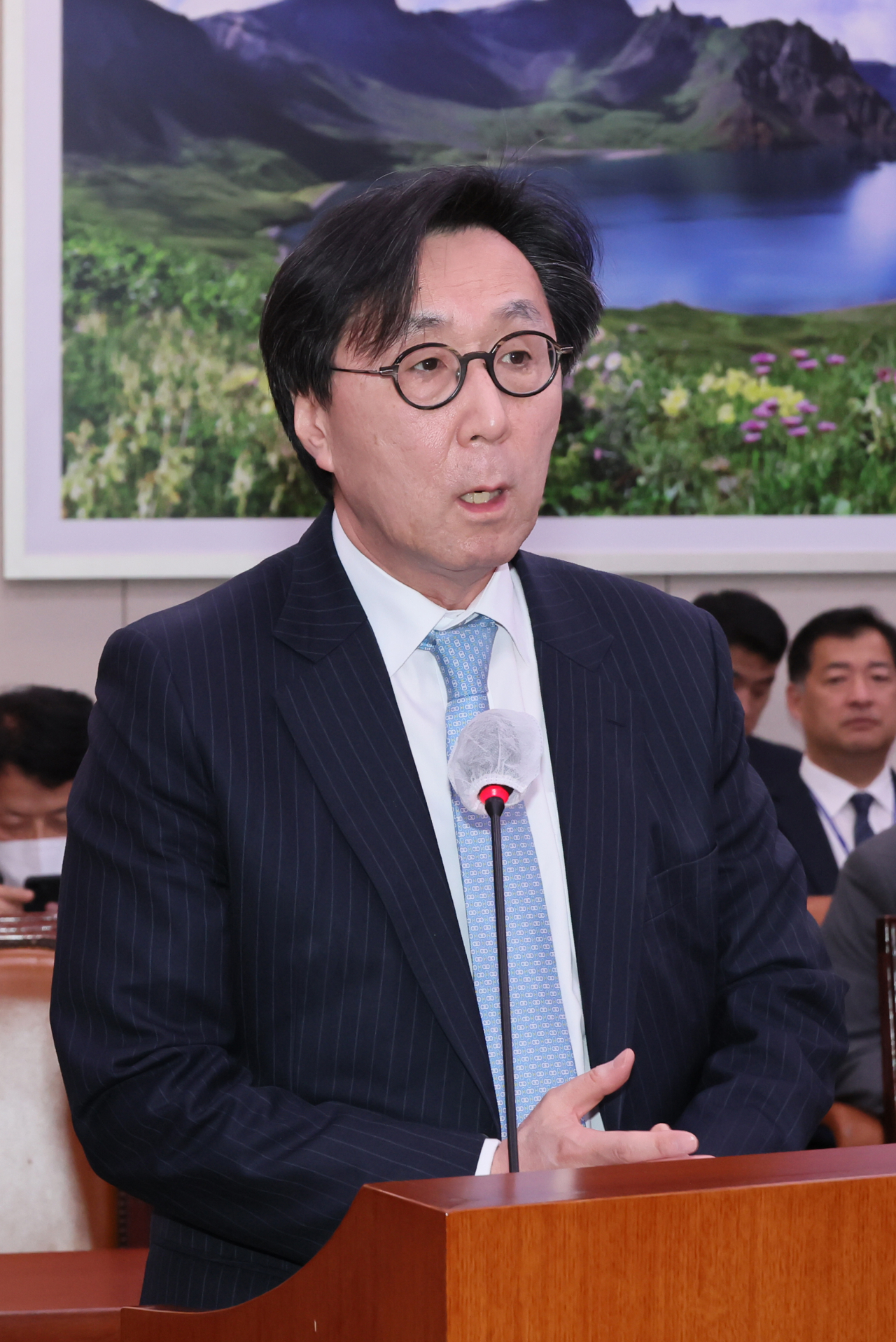 First Vice Foreign Minister Chang Ho-jin speaks at the Foreign Affairs and Unification Committee meeting at the National Assembly on May 9. (Yonhap)