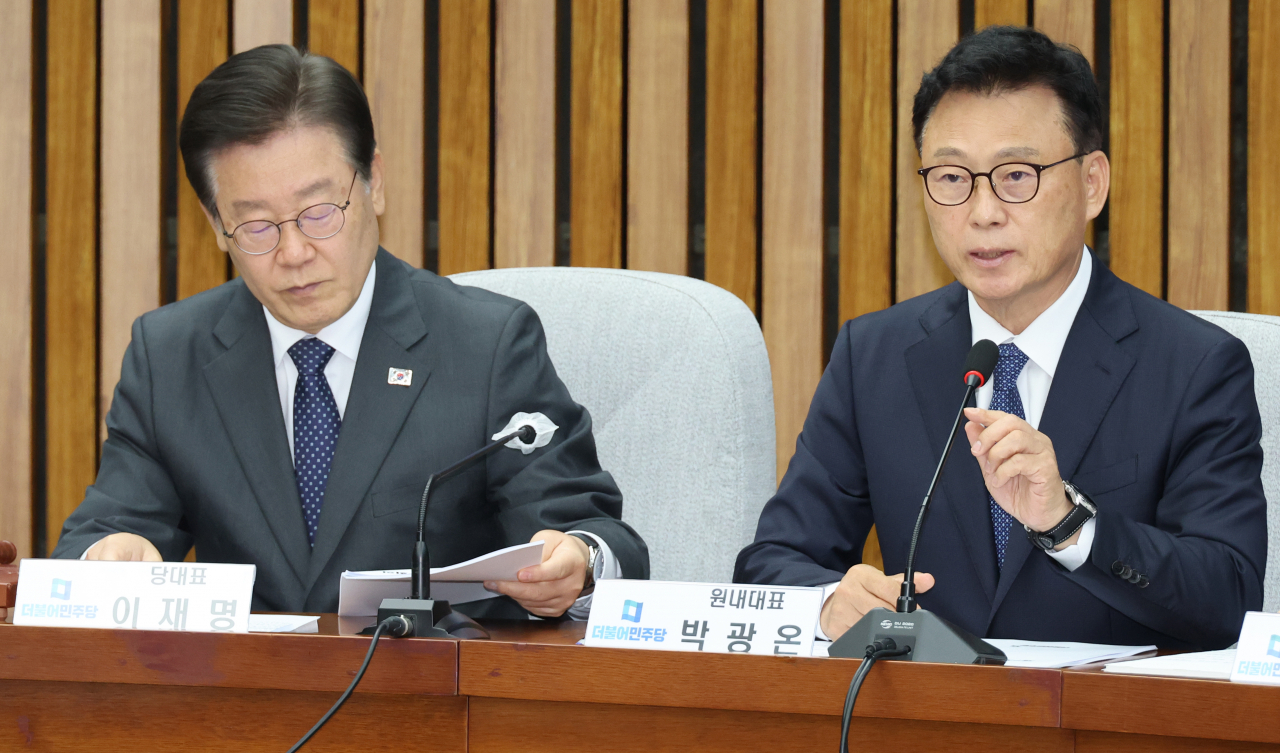 박광온 더불어민주당 원내대표가 9일 국회에서 열린 확대간부회의에서 발언하고 있다. [연합]