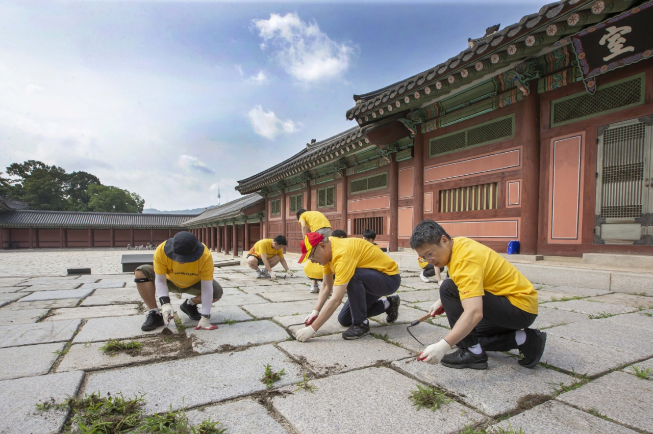 DHL 코리아가 지난 10일 ‘2023 DHL 글로벌 발룬티어 데이(DHL Global Volunteer Day)’를 맞아 전국 26개 지역에서 지역 사회 공헌을 위한 다양한 봉사활동을 펼쳤다. [DHL코리아 제공]
