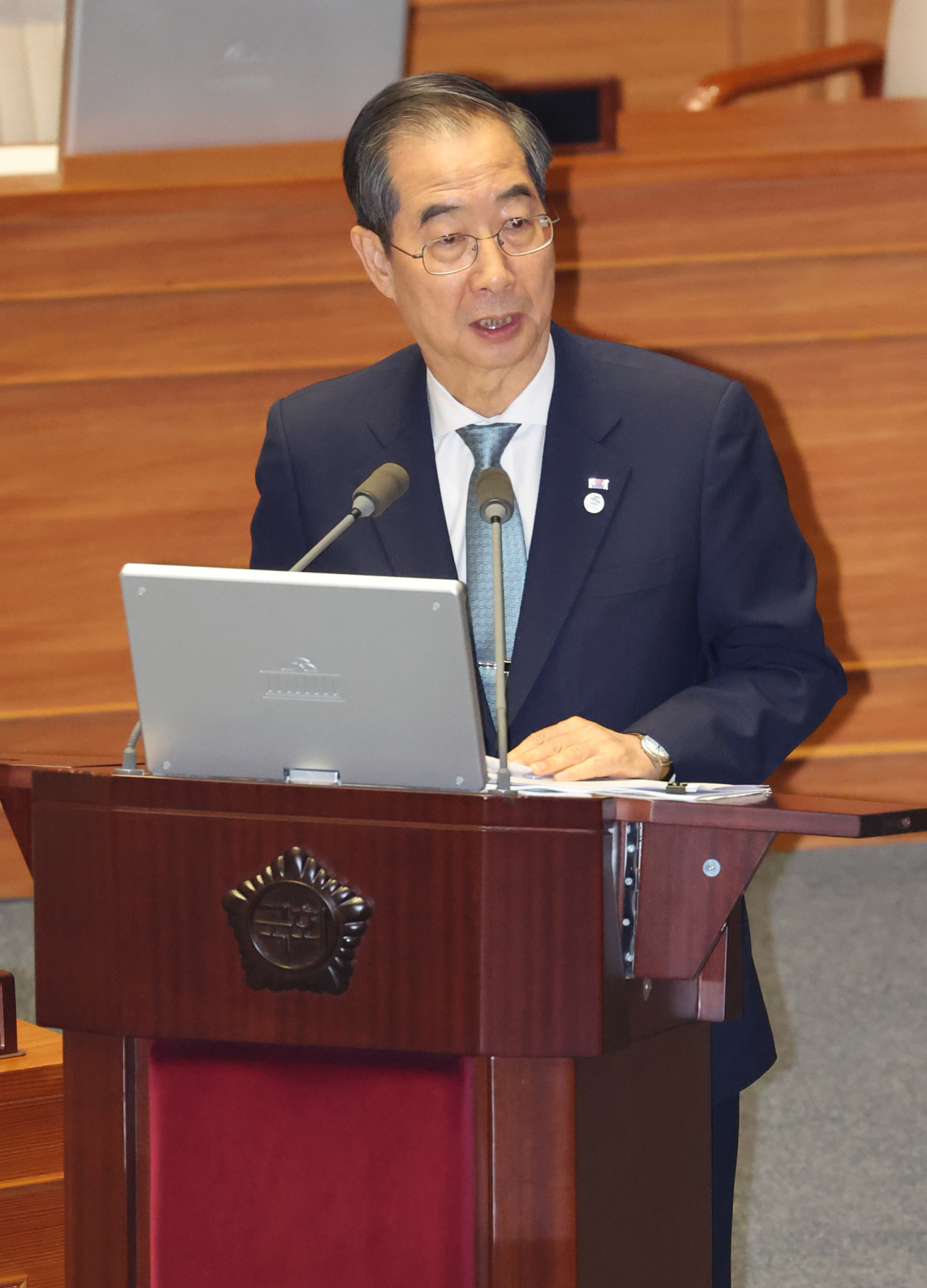 한덕수 총리가 13일 국회 본회의에서 국민의힘 윤상현 의원의 대정부 질문에 답변하고 있다. [연합]