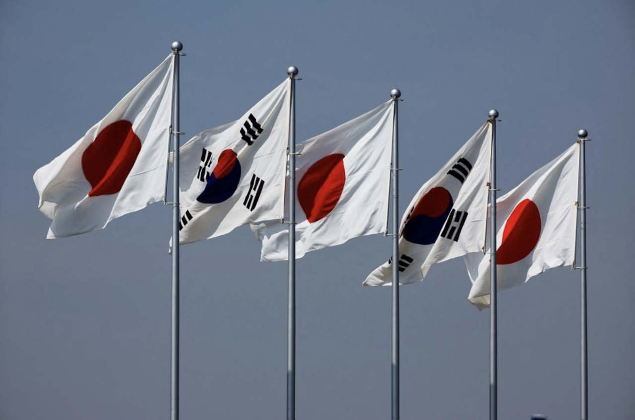 15일 요미우리는 한일 정부가 오는 양국 재무장관회의에서 통화스와프 협정 재체결을 논의할 것이라고 전했다. [로이터]