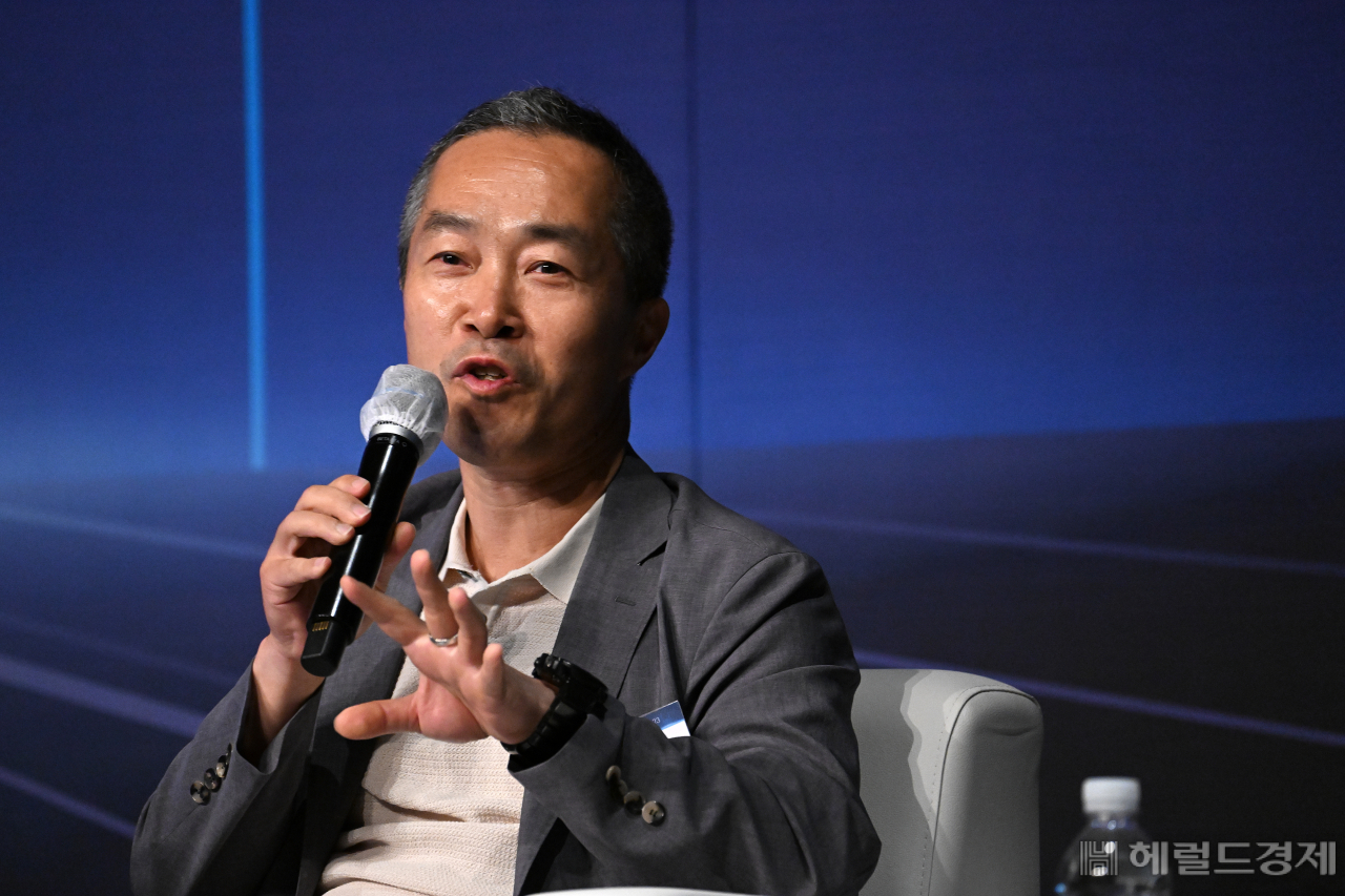 서래호 네이버파이낸셜 금융총괄이 15일 서울 중구 더 플라자호텔 그랜드볼룸에서 열린 헤럴드 금융·부동산포럼 2023 토론세션에 참석해 발언하고 있다. 임세준 기자
