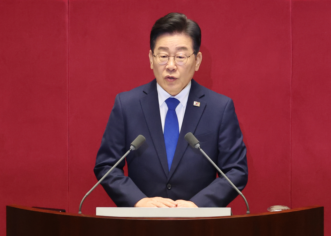 이재명 더불어민주당 대표가 19일 국회에서 교섭단체 대표연설을 하고 있다. [연합]