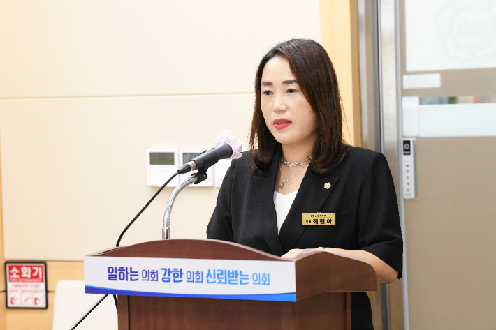 순천시의회 최현아 의원이 여순사건 조례안 발의에 대한 당위성을 말하고 있다./사진제공 순천시의회