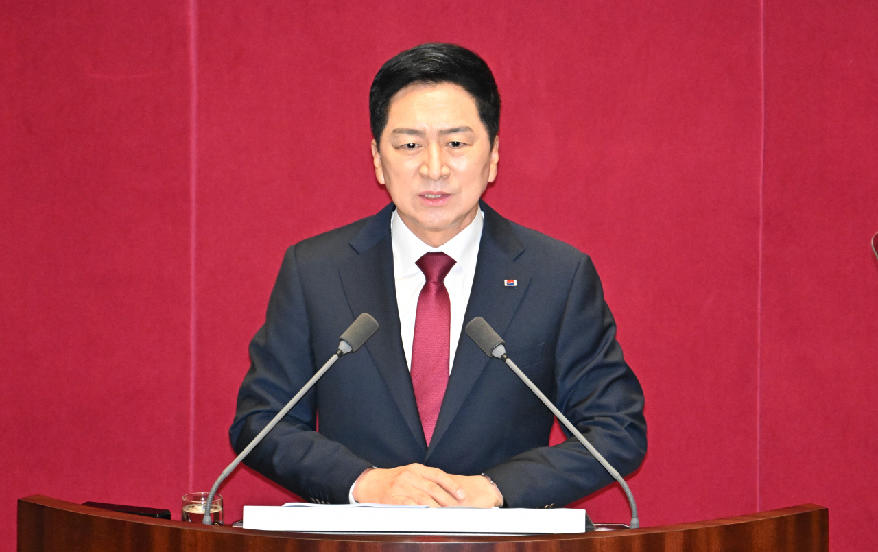 김기현 국민의힘 당대표가 20일 서울 영등포구 여의도 국회의사당 본청에서 열린 본회의에 참석해 국정에 관한 교섭단체대표연설을 하고 있다. 임세준 기자