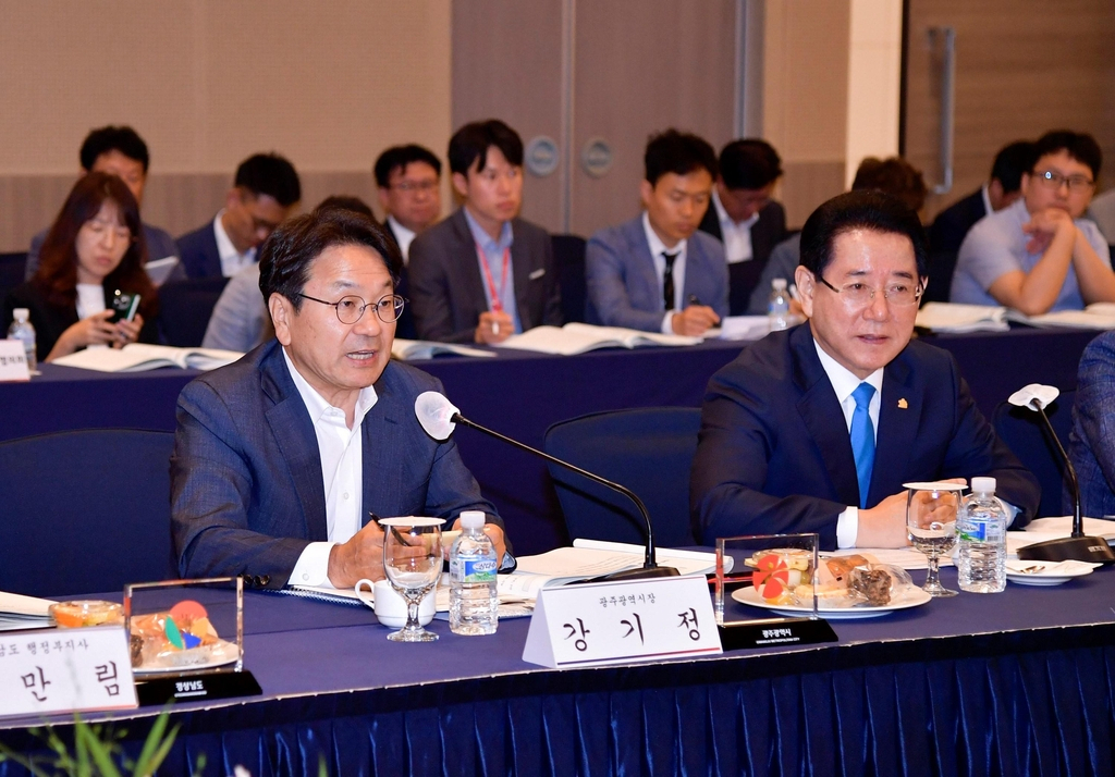 강기정 광주시장은 21일 일본 후쿠시마 오염수 방류에 대한 17개 시도 공동 대응을 제안했다.