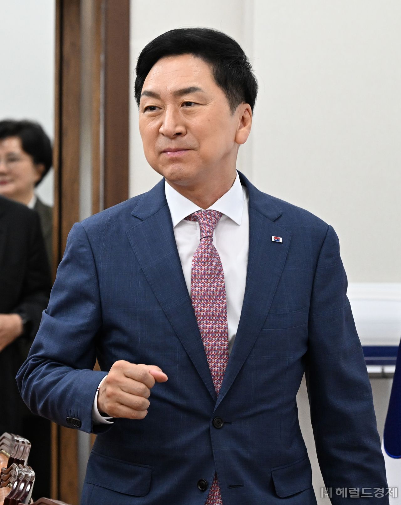 김기현 국민의힘 대표가 22일 서울 영등포구 여의도 국회에서 열린 최고위원회의에 참석하고 있다. 임세준 기자