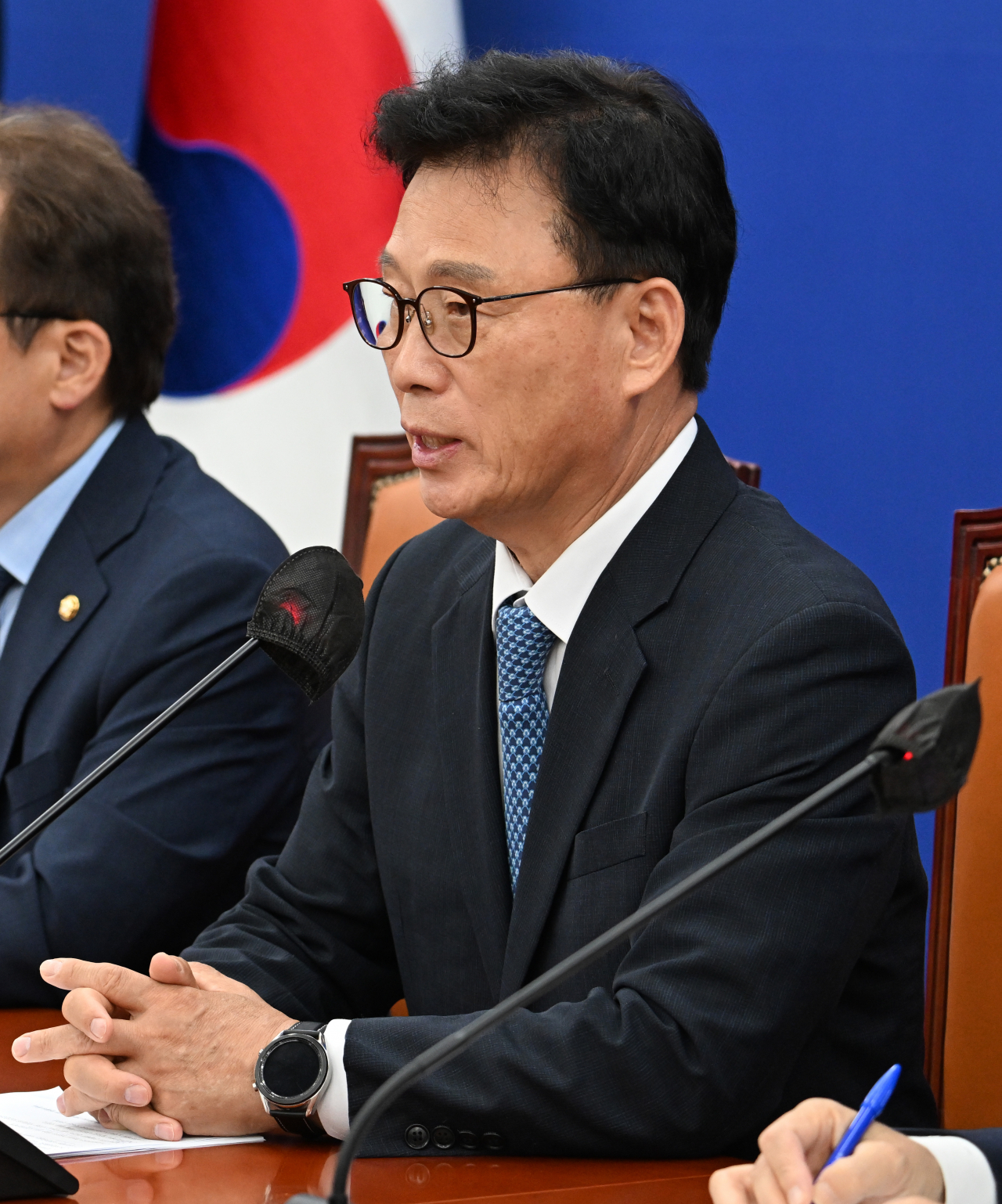 박광온 더불어민주당 원내대표가 22일 서울 영등포구 여의도 국회에서 열린 정책조정회의에 참석해 발언하고 있다. 임세준 기자