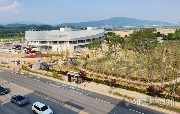 6월 중순에 촬영된 순천 신대지구 전남도 동부권통합청사 신축 현장. /박대성 기자.