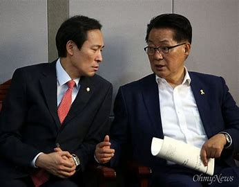 우상호 의원 박지원 전 원장