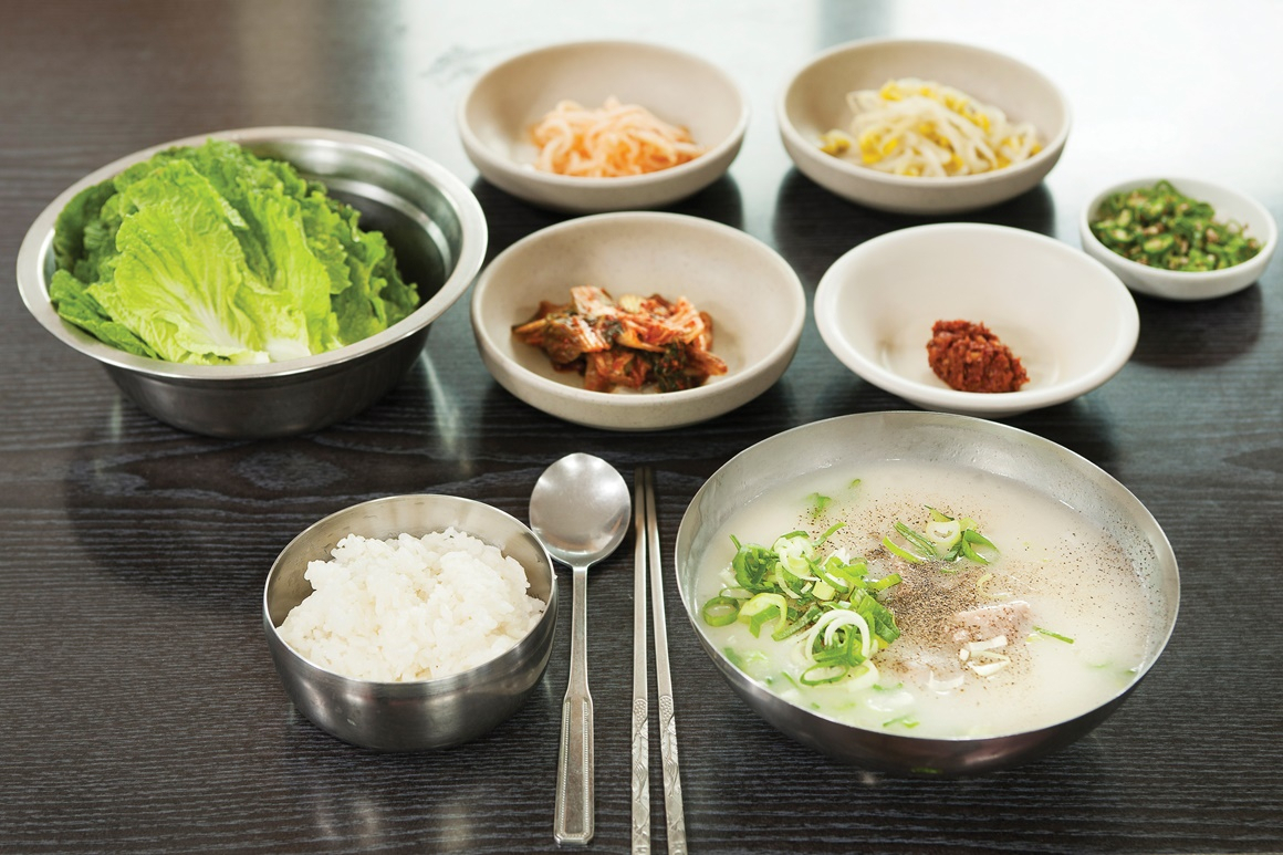 접짝뼈국