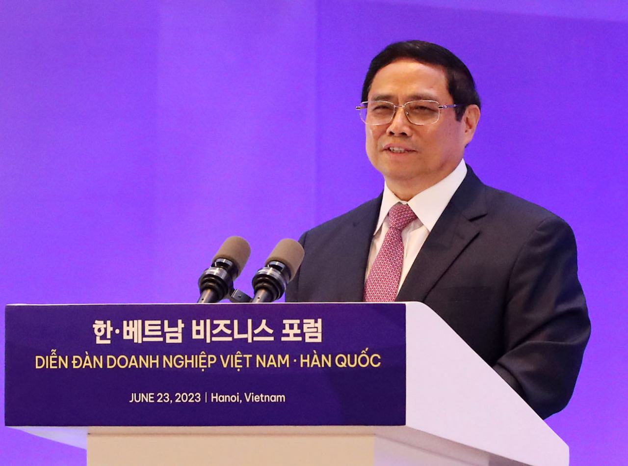 팜 민 찡 베트남 총리가 23일 하노이 한 호텔에서 열린 한·베트남 비즈니스포럼에서 축사를 하고 있다. [연합]
