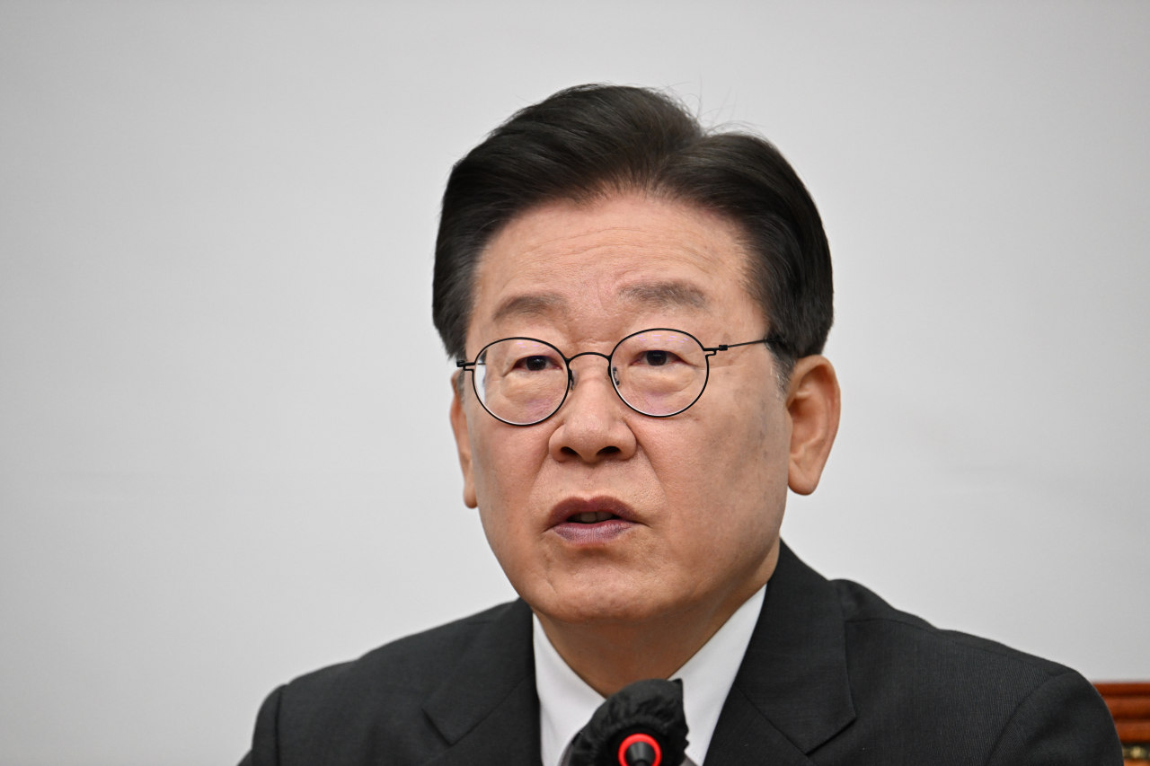 이재명 더불어민주당 대표가 26일 서울 영등포구 여의도 국회에서 열린 최고위원회의에 참석해 발언하고 있다. 임세준 기자