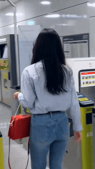 티머니의 태그리스 결제 이용 모습. [티머니 제공]
