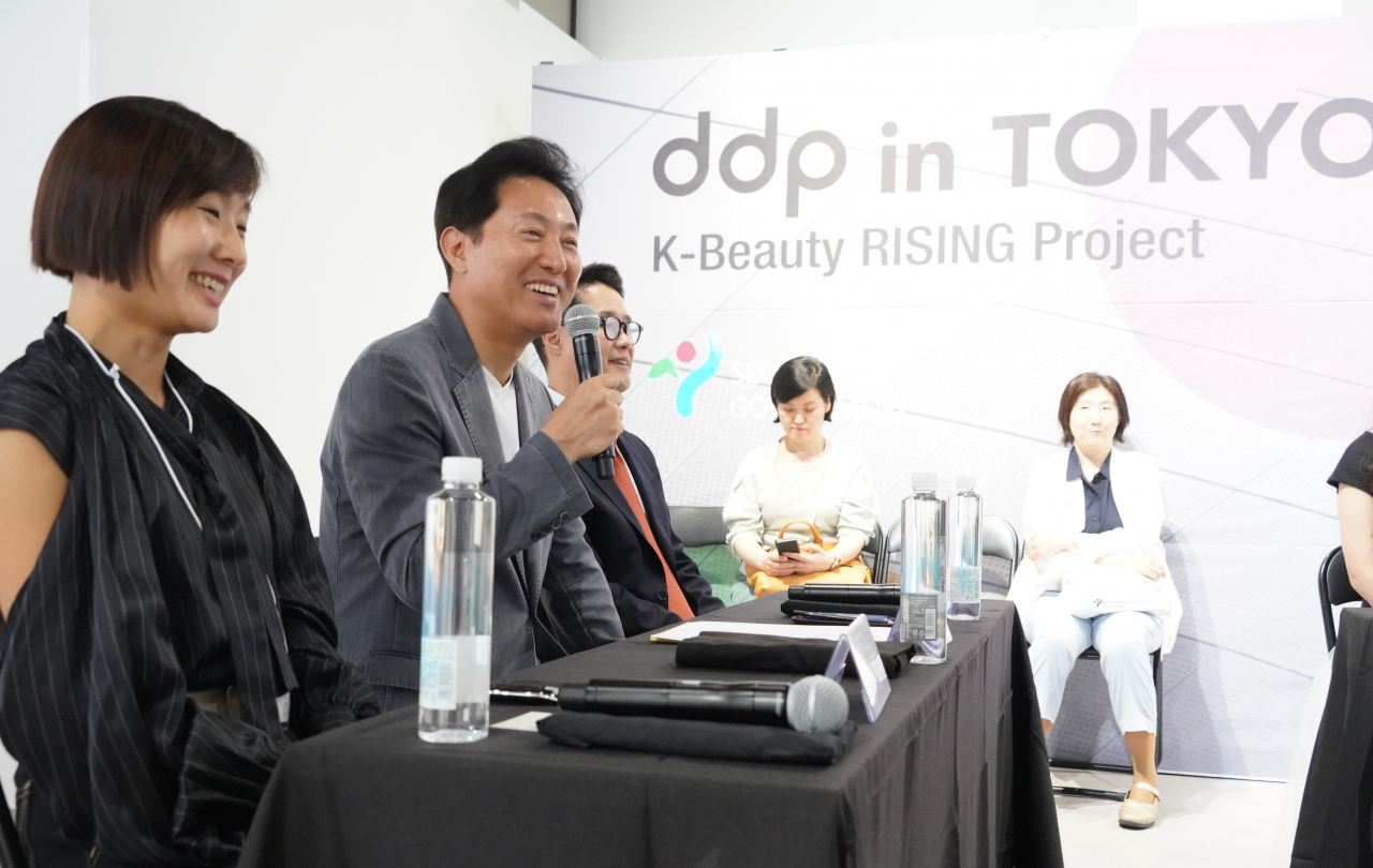 오세훈 서울시장이 26일 ‘K-뷰티 일본진출 성공 기업 간담회’에서 인사말을 하고 있다. [서울시 제공]