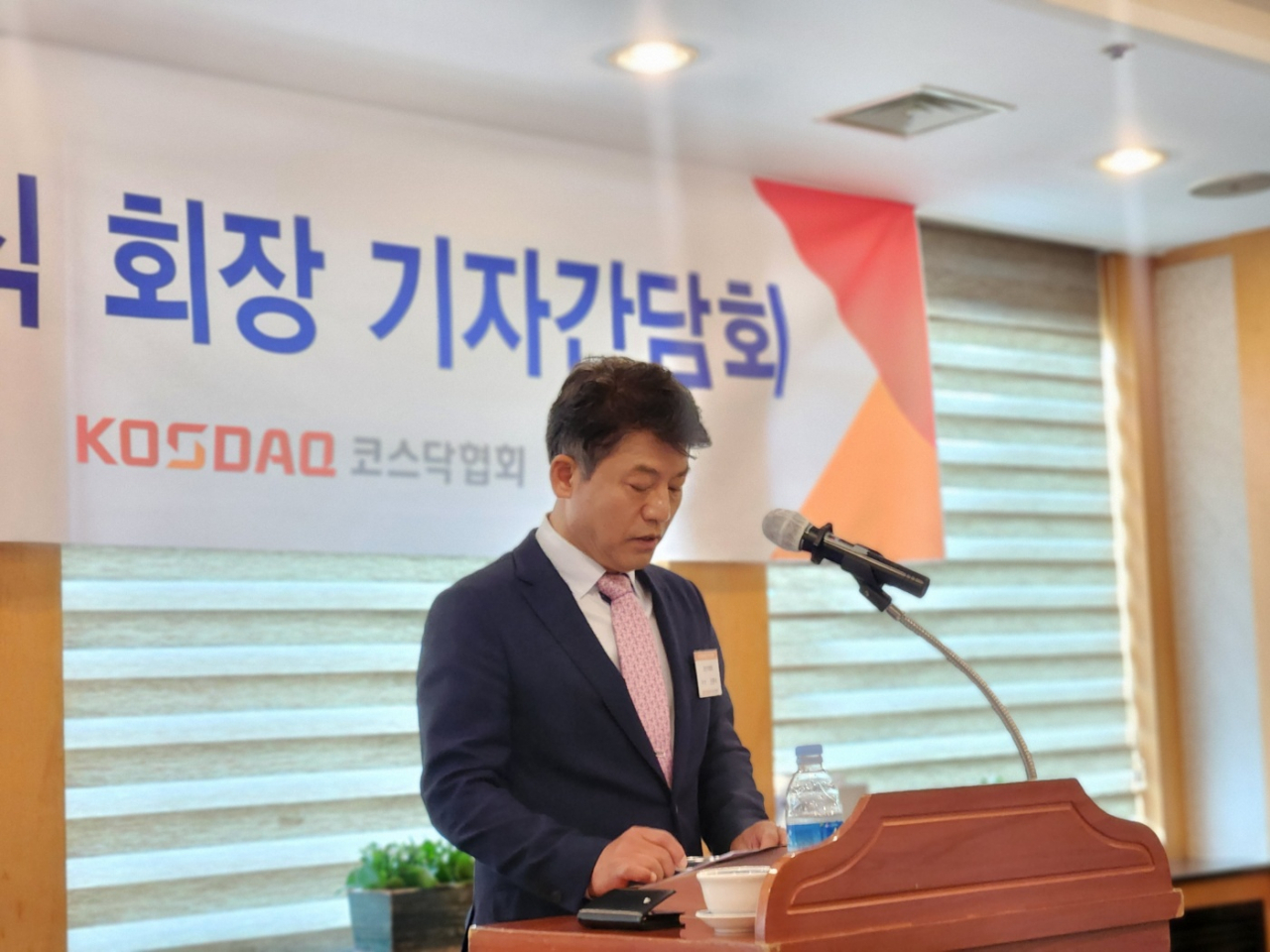 오흥식 신입 코스닥협회 회장이 27일 서울 여의도에서 열린 기자간담회에서 발언하고 있다. 권제인 기자