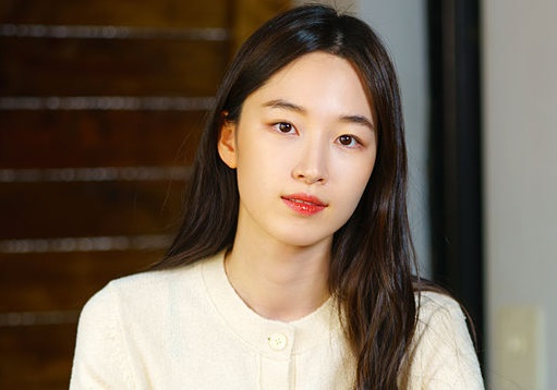 배우 원지안