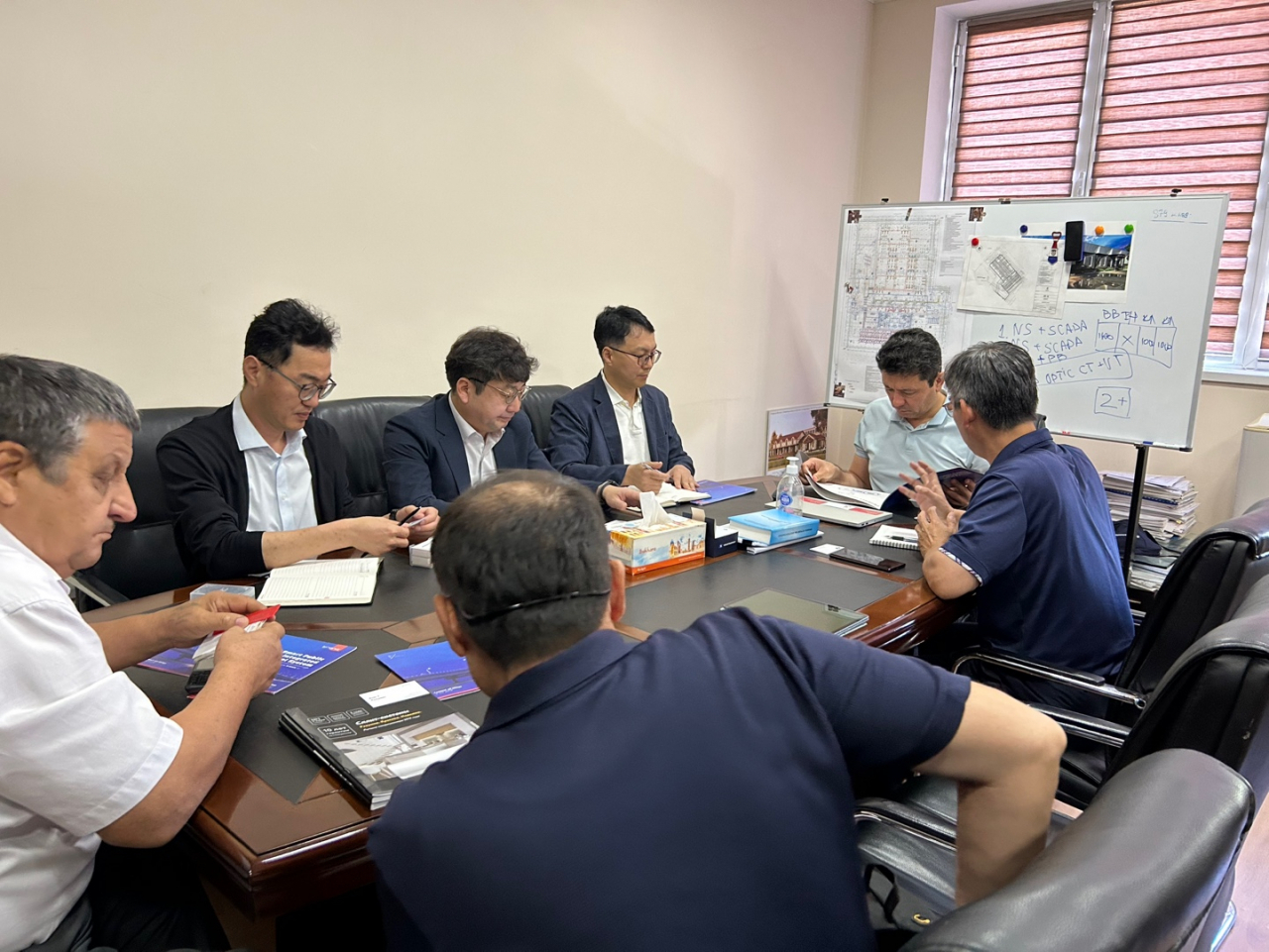 조사단은 현지 가로등 관리 공기업과 LED 조명·분전반 전문 기업을 방문해 조명 기술수준, 관리·운영 방식 등을 파악했다.