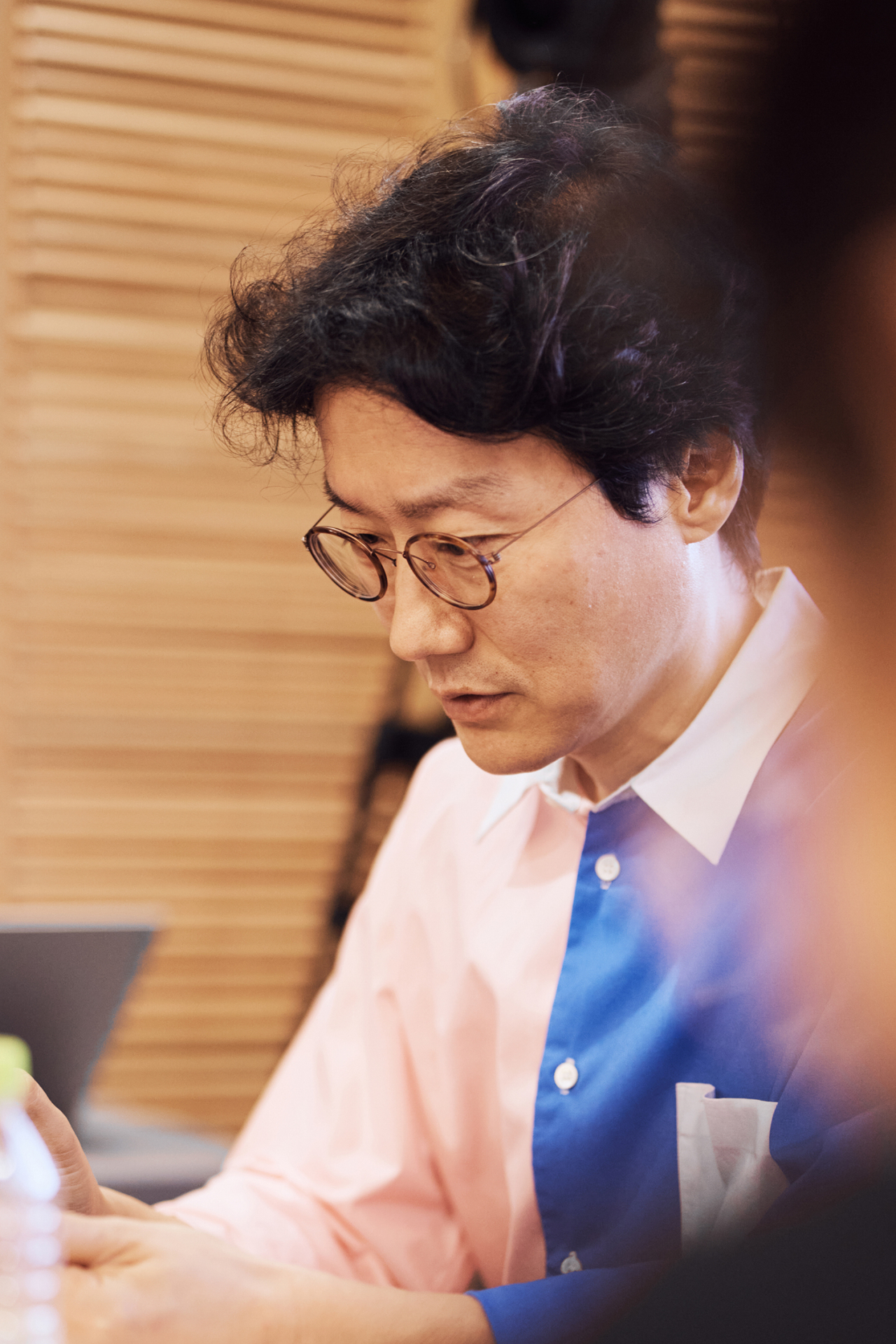 황동혁 감독.