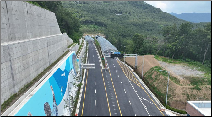 개통을 앞둔 부산 만덕초읍 터널 현장사진. [사진=부산시]