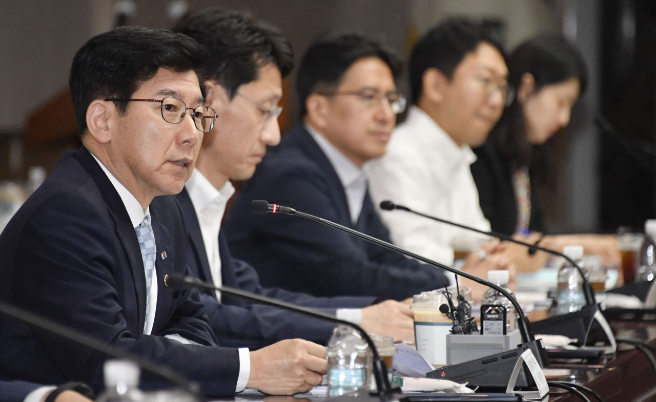 최상대 기획재정부 제2차관이 29일 서울 종로구 정부서울청사에서 열린 '제3차 재정집행관계차관회의'를 주재, 모두발언을 하고 있다.[기획재정부 제공]