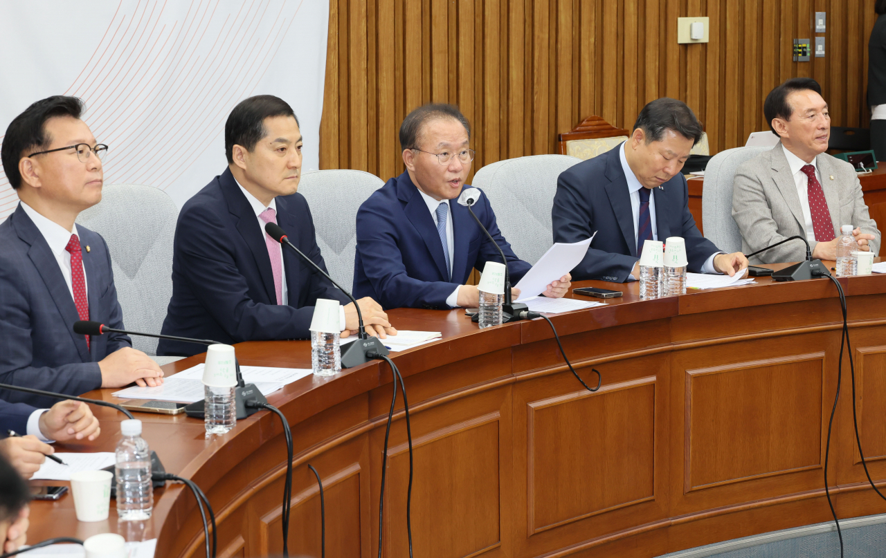 윤재옥 국민의힘 원내대표가 30일 오전 국회에서 원내대책회의에서 발언하고 있다. [연합]