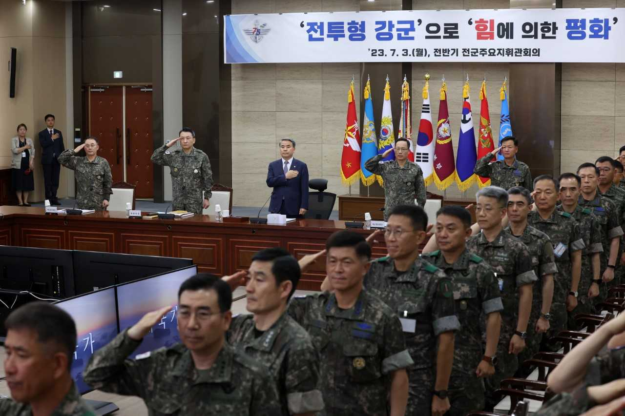 이종섭 국방부 장관이 3일 오전 서울 용산 국방부 대회의실에서 국방부, 합참, 각 군 및 기관 주요 직위자들이 참석한 가운데 2023년 전반기 전군주요지휘관회의를 주관했다. [국방부 제공]