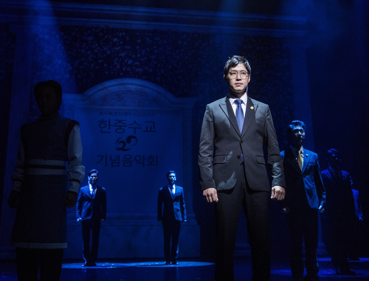 Yoo Jun-sang plays the role of Jeong-hak in "The Days." (Insight Entertainment)