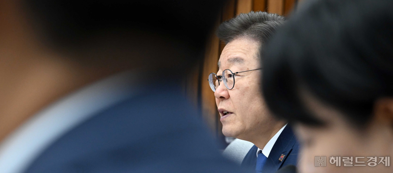 이재명 더불어민주당 대표가 5일 오전 서울 여의도 국회에서 열린 확대간부회의에서 발언하고 있다. 이상섭 기자