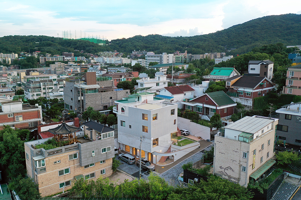 삭막한 도시, 너와 나 경계를 지우다…건축 도시에 보탬이 되다 [건축맛집]