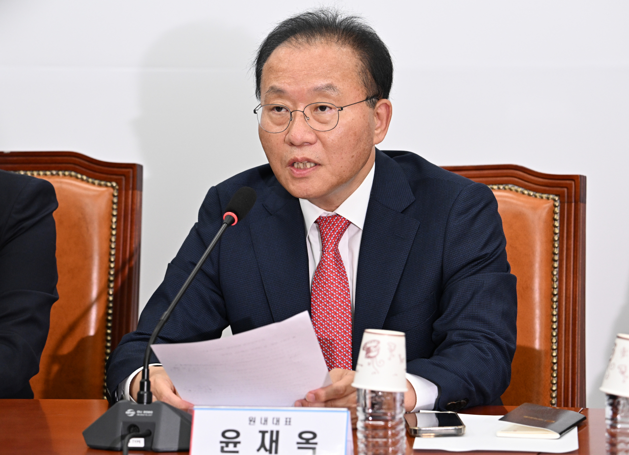 윤재옥 국민의힘 원내대표가 6일 서울 영등포구 여의도 국회에서 열린 최고위원회의에 참석해 발언하고 있다. 임세준 기자