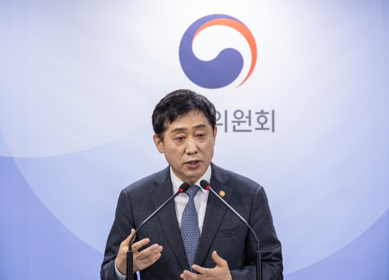 김주현 금융위원장이 7일 오전 서울 종로구 정부서울청사에서 열린 취임 1주년 맞이 기자회견에 참석해 지난 1년 간의 성과와 향후 계획에 대해 말하고 있다. [연합]