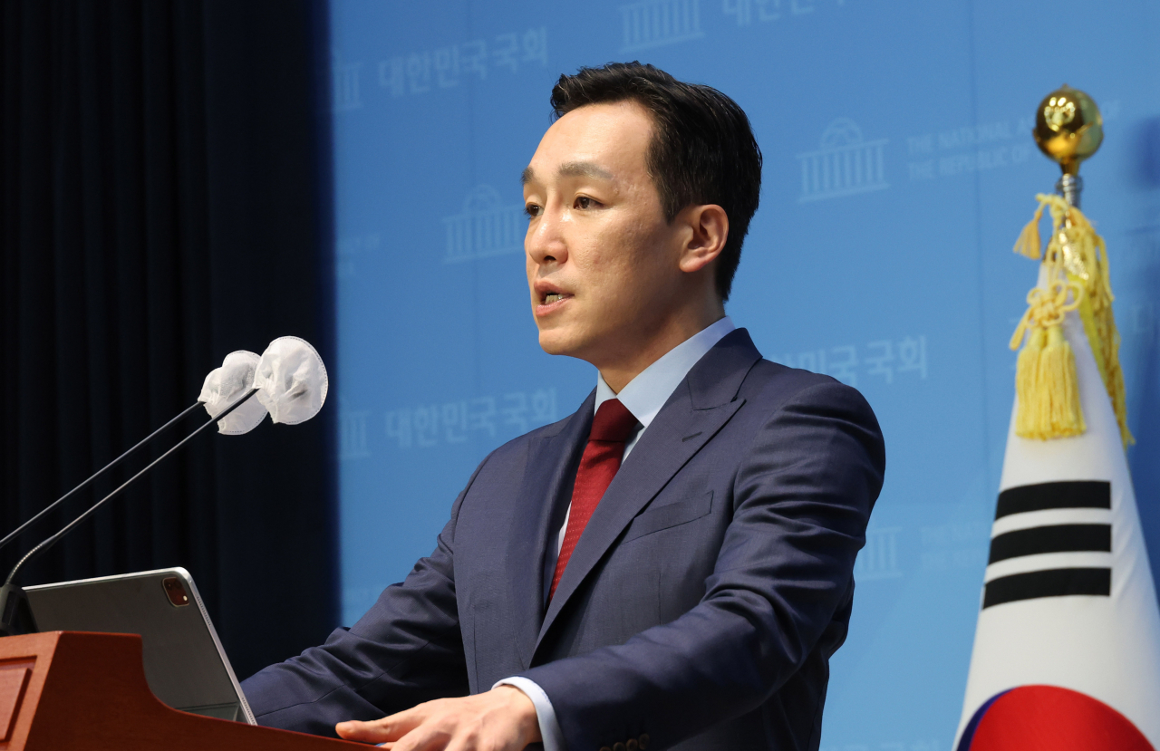 김민수 국민의힘 대변인이 9일 오후 서울 여의도 국회 소통관에서 논평을 발표하고 있다. [연합]