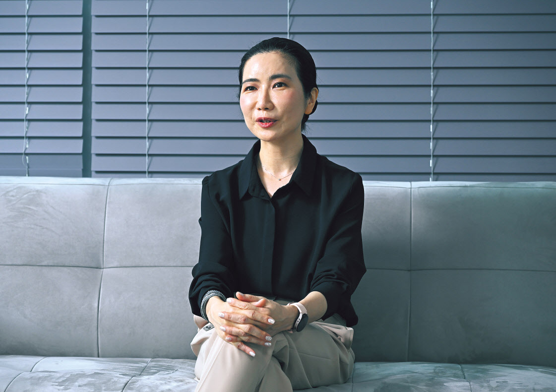 에반젤리스트로 활동 중인 최화인 초이스뮤온오프 대표. 사전적 의미인 ‘전도사’뜻을 지닌 에반젤리스트는 2014년 미국 실리콘밸리에서 처음 만들어진 블록체인과 관련된 신직종이다. 임세준 기자
