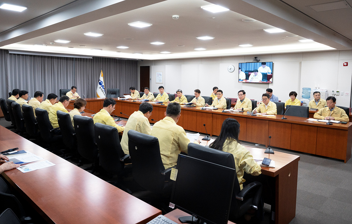 한국철도공사(코레일)는 14일 집중호우에 따른 열차 안전 운행을 위해 긴급 영상회의를 열었다고 밝혔다. [한국철도공사]